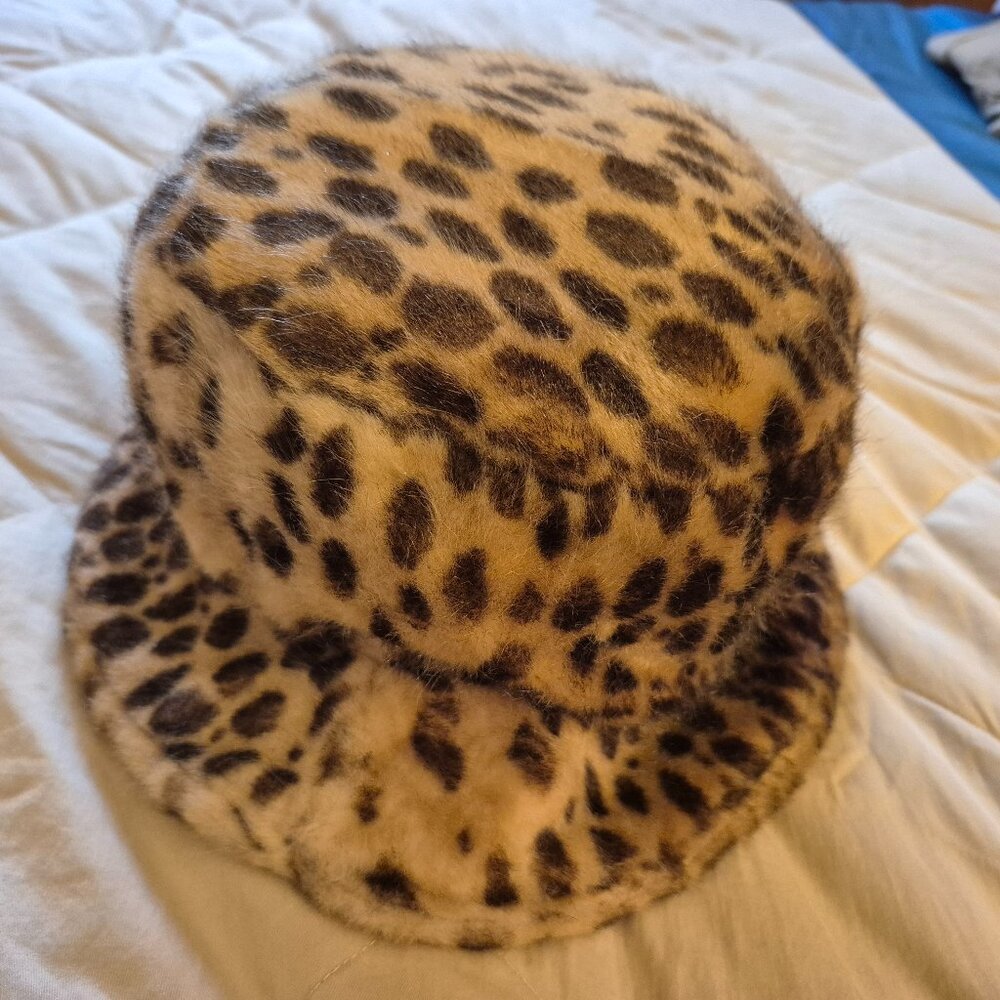 Vintage Leopard print Faux Fur Hat